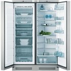 Холодильник AEG S 75578 KG серого цвета